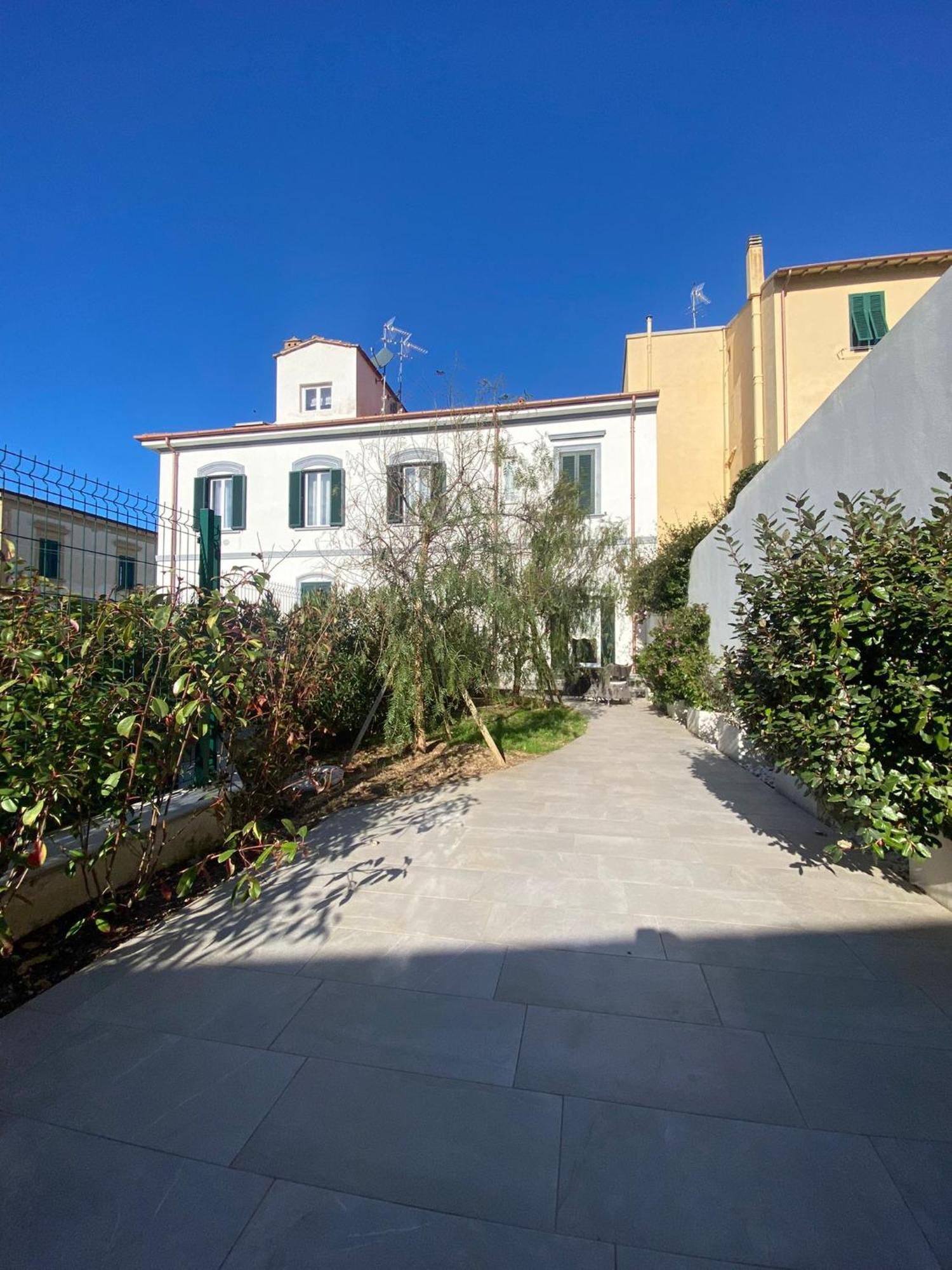 Villa La Lanterna Sul Mare Livorno Exterior foto